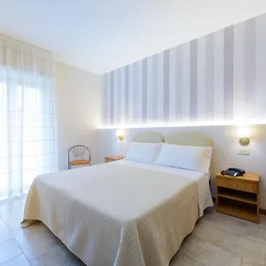 https://hotel-falco.riccione-hotels.org